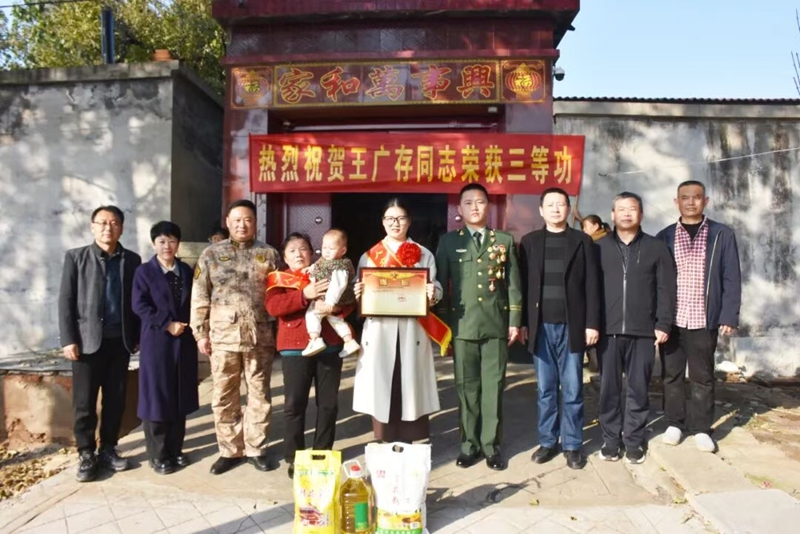 未命名_副本.jpg 未命名_副本.jpg